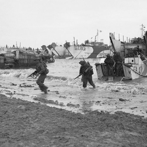 v4qqe_204-izkrcanje-normandija-foto.jpg