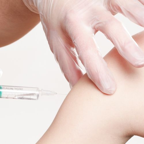 ckq39_vaccination-2722937-1280.jpg