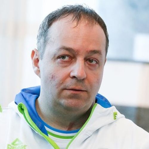 E-GjLrQXoAAo4YP_40.jpg