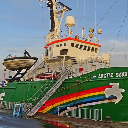 xevzu_greenpeace-1171452-1280.jpg