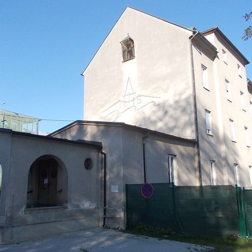 7jxv2_kapela-srca-jezusovega-maribor.jpg