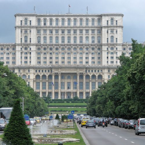 palaca-ljudstva-bukaresta.jpg