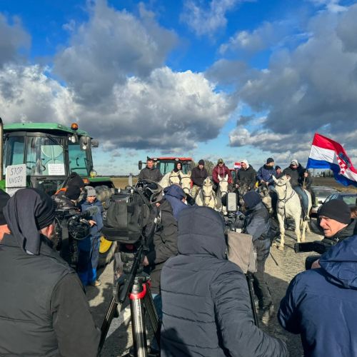 h4xna_protestkmetovzupanjahrvaska.jpg