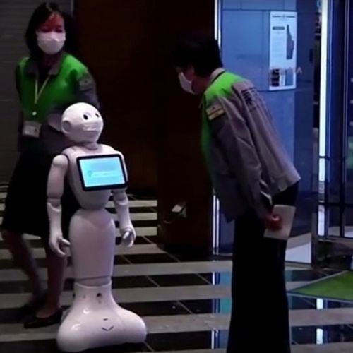 robot_virus_japonska.jpg
