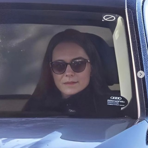 mhfdi_screenshot-2024-03-05-at-16-01-19-royal-family-fanpage-on-instagram-new-photos-catherine-princes.png