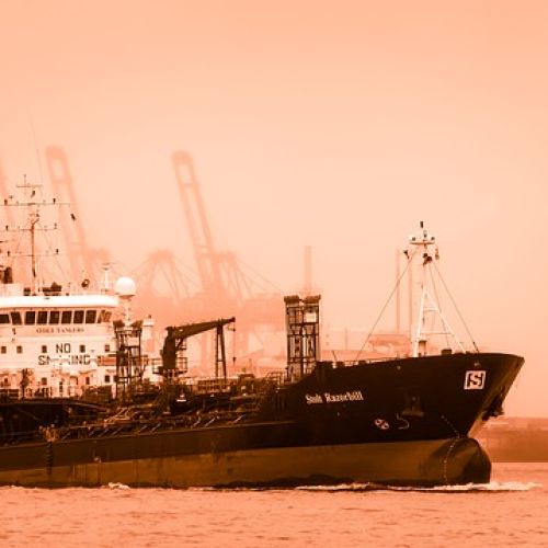 tanker-3852124_640.jpg