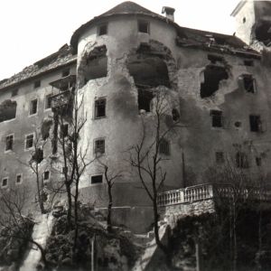 grad v idriji, bombardiranje, ruševine